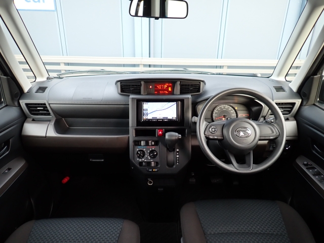 �C���p�l�摜�ɂȂ�܂��B�ԓ��͐��Ǝ҂ɂĎ����N���[�j���O�{�H�ς݂Ȃ̂ŁA��ϐ����ł��B