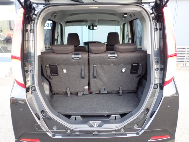 �ʏ펞�̃��P�b�W�X�y�[�X�ł��I�傫�ȊJ���ŉו��̏悹�~�낵���y�ɍs���܂��B