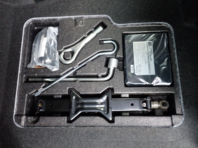 �p���N�C���L�b�g���t���Ă܂��B�������̎��̉��}���u�ɕK�v�ł��B