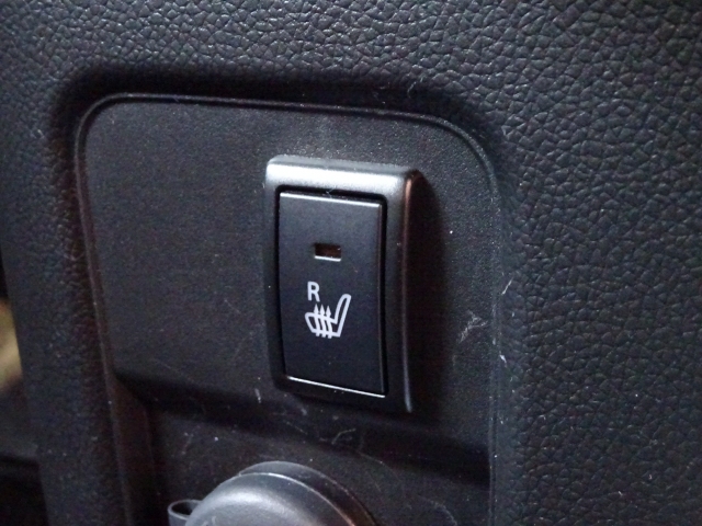 �^�]�ȃV�[�g�q�[�^�[�t