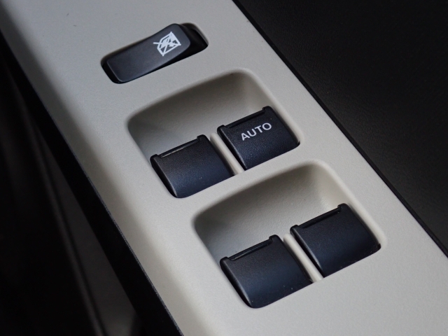 �S�ȃp���[�E�B���h�[�d�l�ł��B