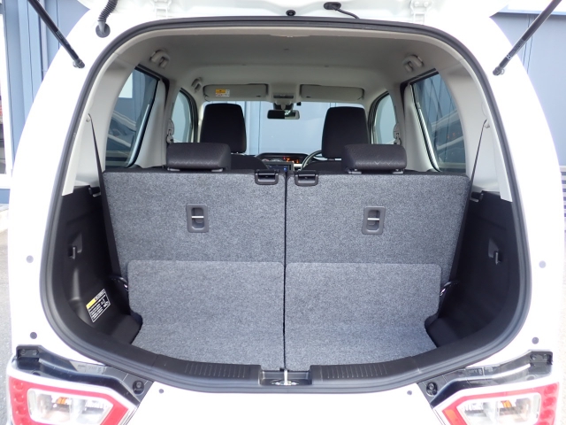 �ʏ펞�̃��P�b�W�X�y�[�X�ł��I�傫�ȊJ���ŉו��̏悹�~�낵���y�ɍs���܂��B