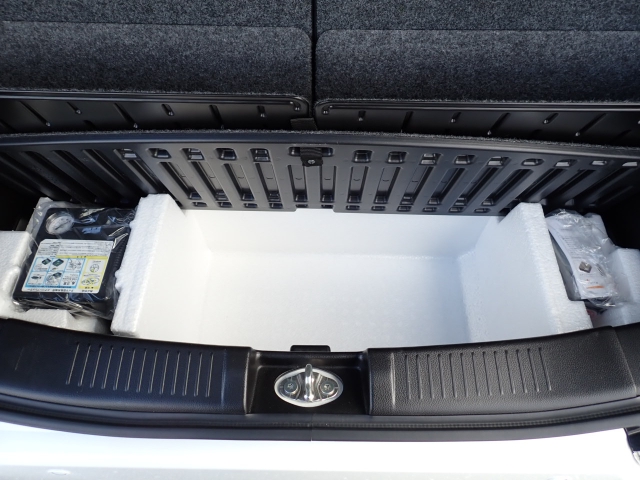 �p���N�C���L�b�g���t���Ă܂��B�������̎��̉��}���u�ɕK�v�ł��B