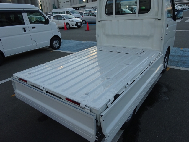 �ב�ɉו���ςގ������N���N�B