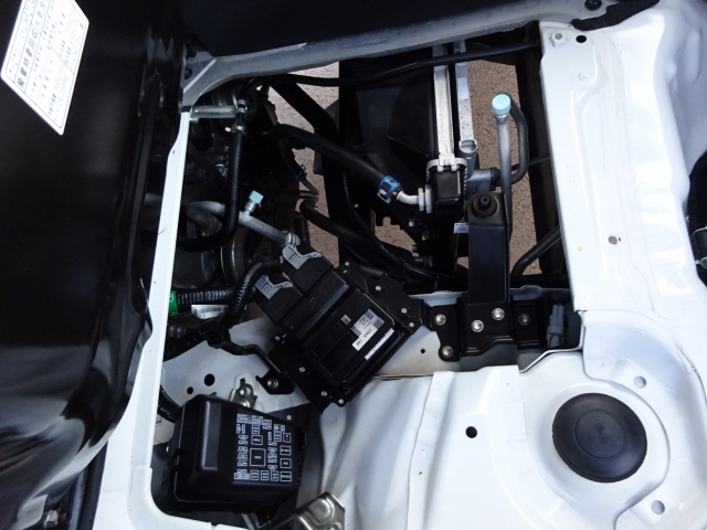 �G���W�����[�������ꂢ�ł���B�@�֋@�\�n���ǍD�ł��B�[�ԑO�ɓ_���������s���܂��B�G���W���I�C���E�I�C���t�B���^�[�E�G�A�R���t�B���^�[�E���C�p�[�S���͕K�������v���܂�