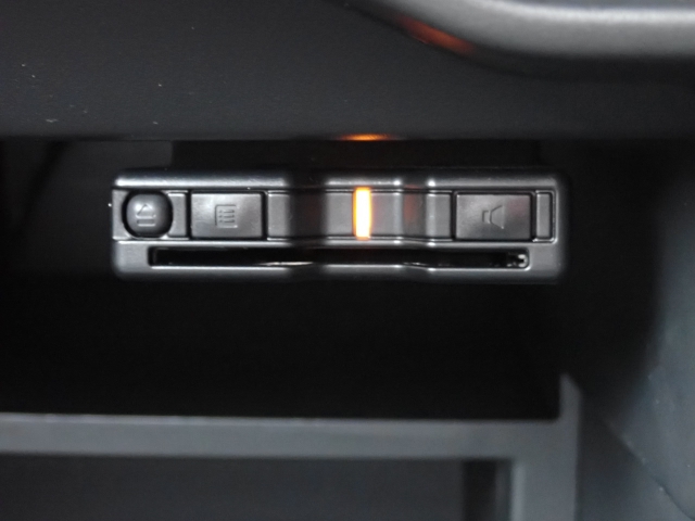 ETC���������Ă��܂��B�m���X�g�b�v�ŗ�������ʉ߂ł��܂��B���ꂵ�������ł���ˁB