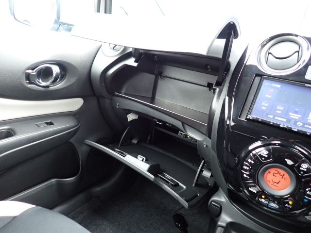 ���[�����Ղ�O���[�u�{�b�N�X�B