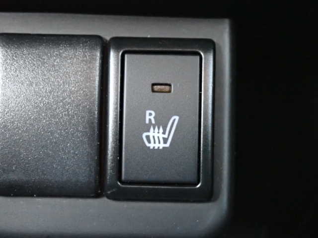 �^�]�ȃV�[�g�ɂ́A�V�[�g�q�[�^�[���t���Ă�̂ŁA���������ɂ͂��肪���������ł��B