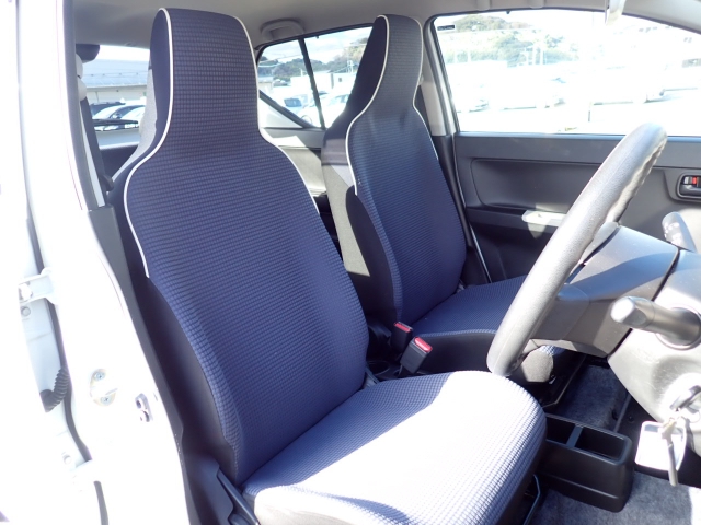 �t�����g�V�[�g�A��ԗǍD�ň��S�ł��B�傫�ȉ�����Ȃ����S�ł�