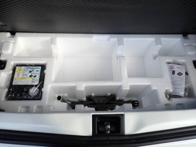 �p���N�C���L�b�g���t���Ă܂��B�������̎��̉��}���u�ɕK�v�ł��B