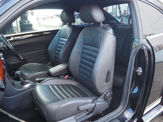 �V�[�g�Ƀ_���[�W��򉻂͏��Ȃ��A�ǍD�ȃR