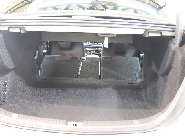 全車無料２年保証付き販売！！安心のアフターサービスでベンツライフをお愉しみ下さいませ。