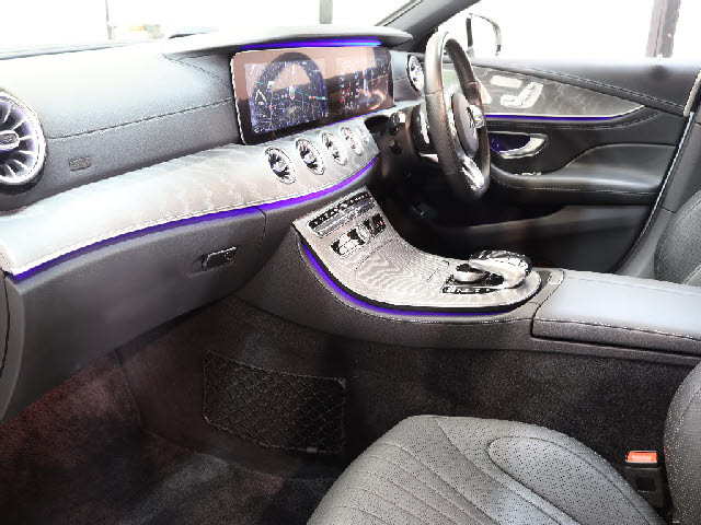 ＴＵＣのメルセデスベンツは全車無料２年保証が付きます。納車後も安心のメルセデスベンツライフをお愉しみ頂けるようサポート致します。