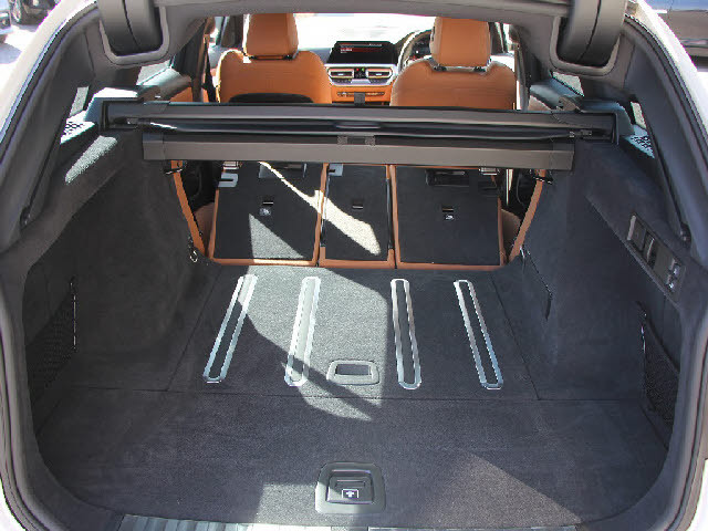 �S�ԓX���ɂēW�����I���z��������Ό��Ԋm�F���\�ł��B���C�y�ɂ��z�����������܂��B���X�^�b�t���ׂ��������������Ē����܂��̂ŗA���Ԃɂ��s����������ł����S�ł��B