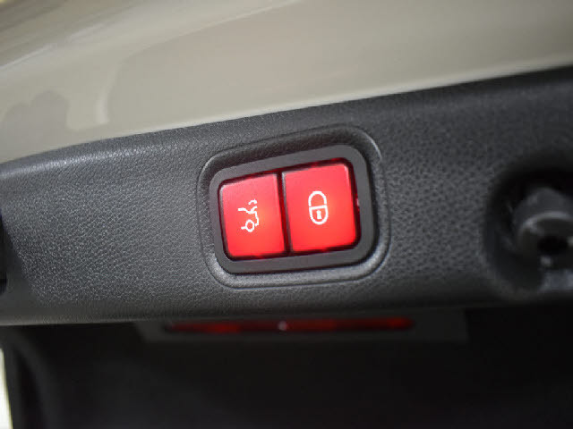 �S�ԓX���ɂēW�����I���z��������Ό��Ԋm�F���\�ł��B���C�y�ɂ��z�����������܂��B���X�^�b�t���ׂ��������������Ē����܂��̂ŗA���Ԃɂ��s����������ł����S�ł��B