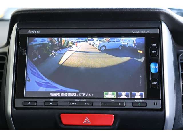 �o�b�N�J����