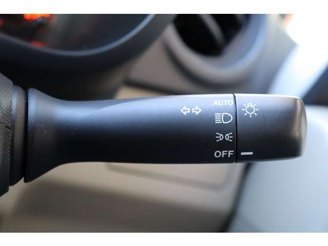 �I�[�g���C�g