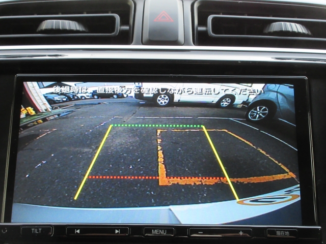 �o�b�N�J�����𑕔����Ă���܂��B���Ԏ��ɑ�ϖ𗧂��܂����^�]�����ȕ��̖����ɂȂ��Ă���܂��B