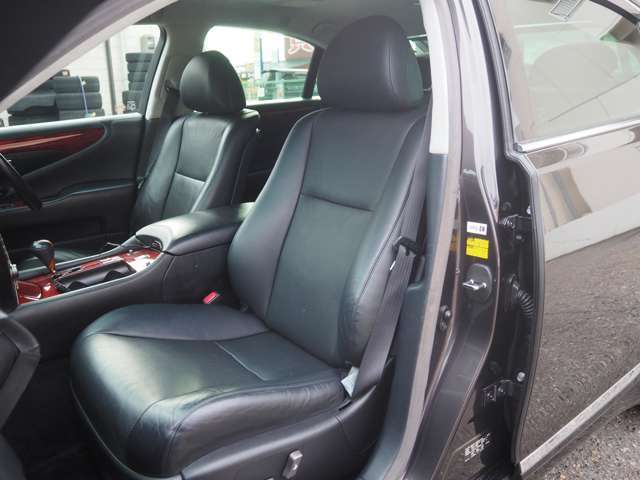 �V�[�g�Ƀ_���[�W��򉻂͏��Ȃ��A�ǍD�ȃR