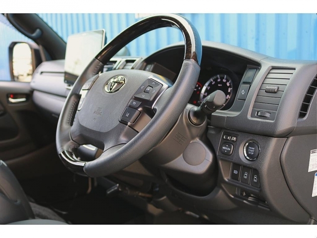 �����f�W�^���C���i�[�~���[�@�ԗ�����J�����̉f�����C���i�[�~���[���̃f�B�X�v���C�ɕ\����