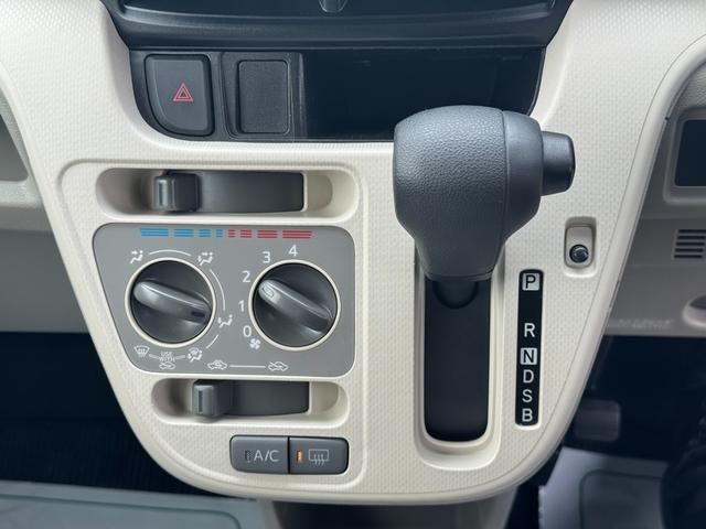 �ԗ��̏ڍׂ��Ԃɕt���܂��Ă̓X�^�b�t�܂ł��C�y�ɂ��₢���킹���������B