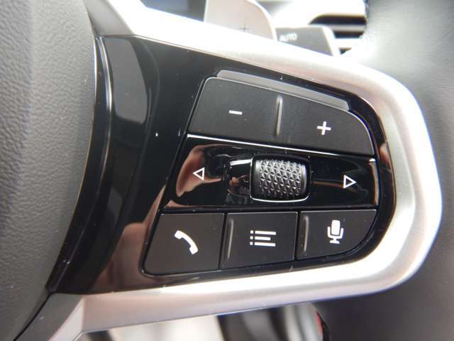 �}���`�t�@���N�V�����l�X�|�[�c�E���U�[�E