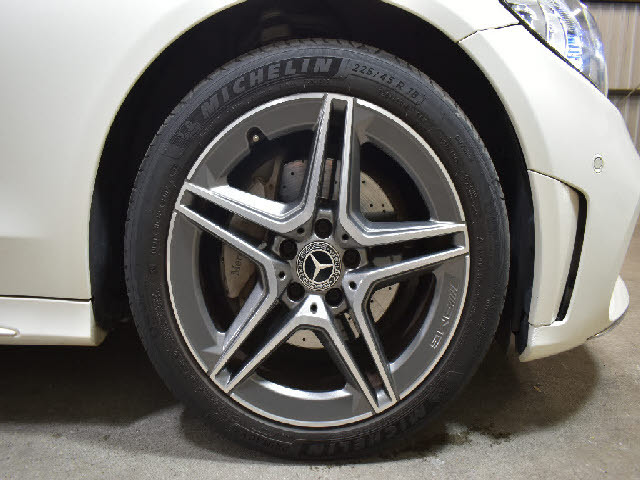 �S�ԓX���ɂēW�����I���z��������Ό��Ԋm�F���\�ł��B���C�y�ɂ��z�����������܂��B���X�^�b�t���ׂ��������������Ē����܂��̂ŗA���Ԃɂ��s����������ł����S�ł��B