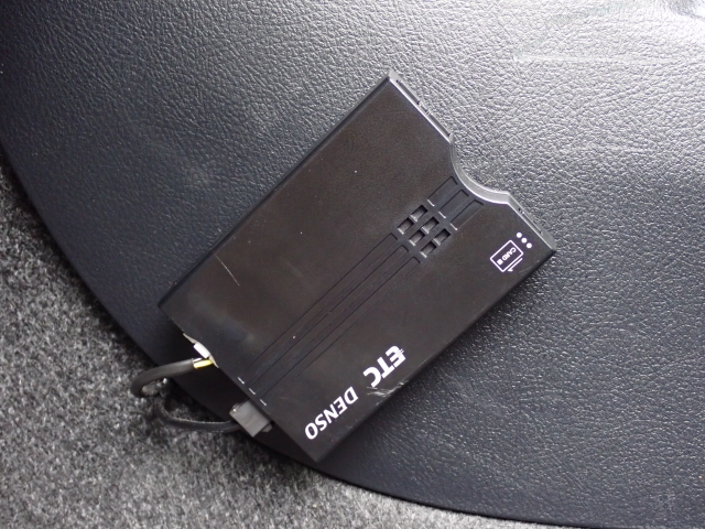 ETC���ڂł��B�L�����H�̗������Œ�Ԃ��鎖�Ȃ��X���[�Y�ɒʉ߂ł��܂��B