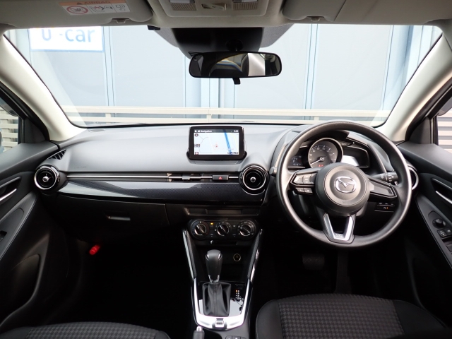 �C���p�l�摜�ɂȂ�܂��B�ԓ��͐��Ǝ҂ɂĎ����N���[�j���O�{�H�ς݂Ȃ̂ŁA��ϐ����ł��B