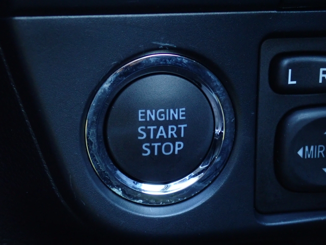 �L�[���X�v�b�V���X�^�[�g�V�X�e�����̗p���Ă���܂��I�{�^����ŃG���W���n�����\