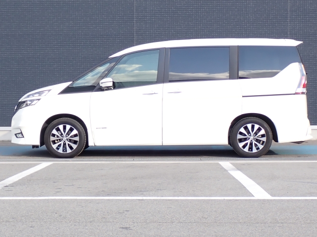 �I���b�N�X�F�蒆�ÎԂ͌��I�����㎿�Ȏ��q�݂̂����͂��v���܂��B�S�ԂɃv���̐E�l�ɂ��O�ꂵ�����O���̐��|�A�����グ�Ă���܂��B