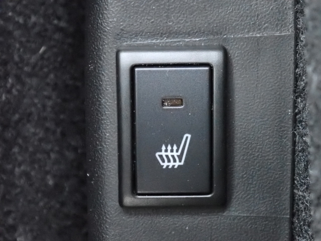 �V�[�g�q�[�^�[���t���Ă�̂ŁA���������ɂ͂��肪���������ł��B