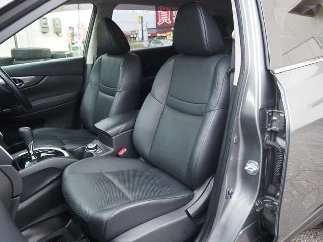 �V�[�g�Ƀ_���[�W��򉻂͏��Ȃ��A�ǍD�ȃR