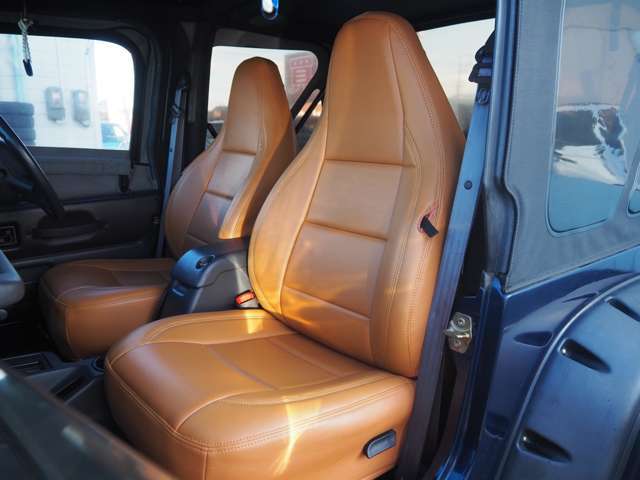 �V�[�g�Ƀ_���[�W��򉻂͏��Ȃ��A�ǍD�ȃR