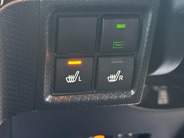 �ԗ��̏ڍׂ��Ԃɕt���܂��Ă̓X�^�b�t�܂ł��C�y�ɂ��₢���킹���������B