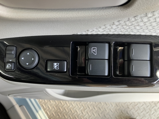 �y�����z�d�i�~���[�ł���p�x�Ȃǂ̒��������N���N�ł���