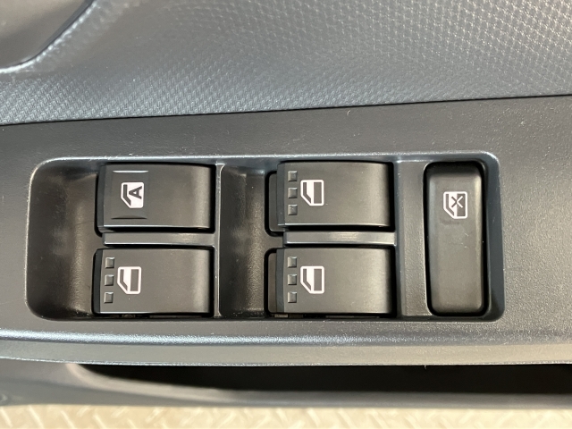 �y�����ۏؕt���z�I���b�N�X�F�蒆�ÎԂ͂P�N�ԁE���s�����������i�ꕔ�A���N5,000km�j�̖����ۏؕt���I�I