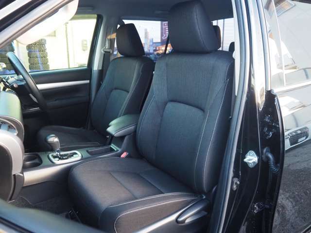 �V�[�g�Ƀ_���[�W��򉻂͏��Ȃ��A�ǍD�ȃR