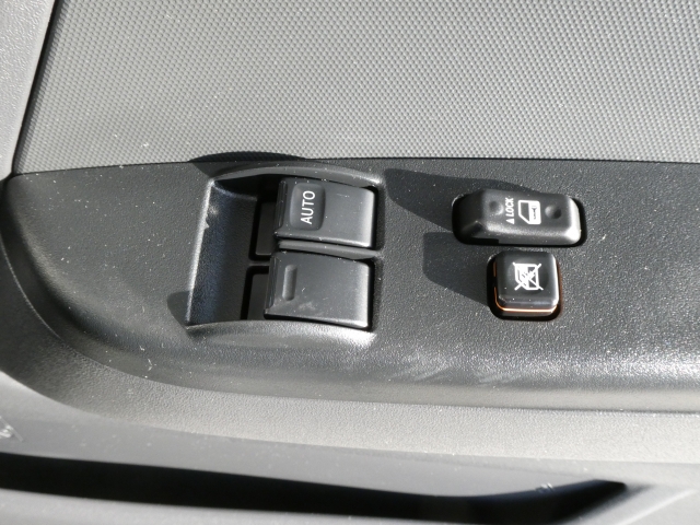 �t�����g�Ȃ̂݃p���[�E�B���h