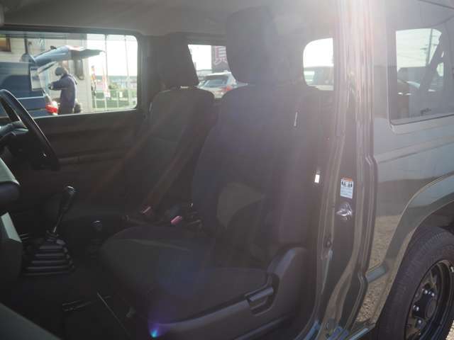 �V�[�g�Ƀ_���[�W��򉻂͏��Ȃ��A�ǍD�ȃR