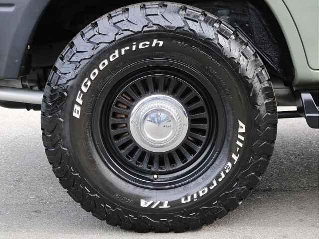 BFGoodrichAT�^�C����DEAN�J���t�H���j�AAW�̑g�ݍ��킹�I