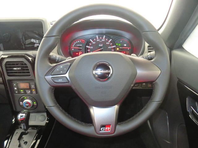 �f�q�@�r�o�n�q�s��p�l�n�l�n���{�v���X�e�A�����O�z�C�[���ł��B�p�h���V�t�g�ɂ���ăX�e�A�����O�����𗣂����A�}�j���A�����o�̑��삪�\�ł��B�C�����悭���C���f�B���O�𑖂�܂��B