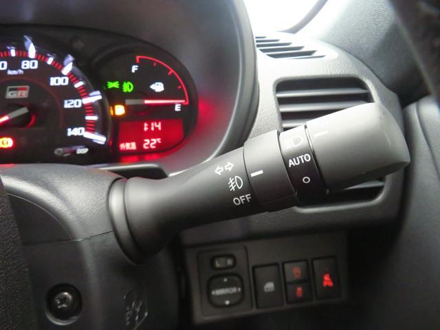 �I�[�g���C�g�@�\�t���ŁA�w�b�h���C�g�̕t���Y���h���܂��B�܂��A�����Y�ꂪ�������߁A������̃o�b�e���[�オ���h���܂��B�@�t�H�O�����v�X�C�b�`�������ɂ���܂��B