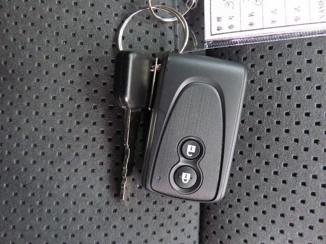 �d�q�L�[���|�P�b�g��J�o���ɓ���Ă��邾���ŁA�h�A�̊J���E�{�����s���܂��B�ו�������Ă��Ă����N���N�J�ł��B�G���W���n�����s���܂��B