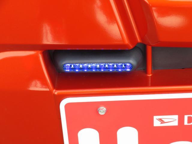 �k�d�c�f�C�^�C���C���~�l�[�V�����i�u���[�j�B�����A���Ԃ���̎��F�������߃t�F�C�X���N�[���ɉ��o���܂��B�n�m�^�n�e�e�X�C�b�`�t���ł��B