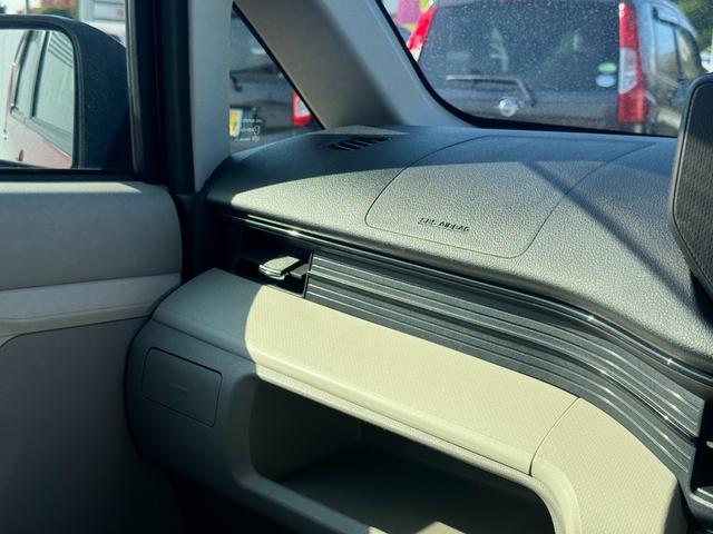 �ԗ��̏ڍׂ��Ԃɕt���܂��Ă̓X�^�b�t�܂ł��C�y�ɂ��₢���킹���������B