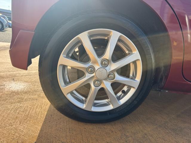 �ԗ��̏ڍׂ��Ԃɕt���܂��Ă̓X�^�b�t�܂ł��C�y�ɂ��₢���킹���������B