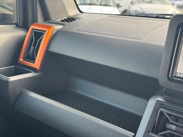 �ԗ��̏ڍׂ��Ԃɕt���܂��Ă̓X�^�b�t�܂ł��C�y�ɂ��₢���킹���������B