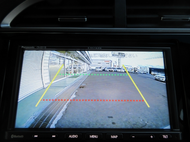 �o�b�N�J�����𑕔����Ă���܂��B���Ԏ��ɑ�ϖ𗧂��܂����^�]�����ȕ��̖����ɂȂ��Ă���܂��B