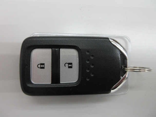 �X�}�[�g�L�[�ŁA�h�A���y�X�J��